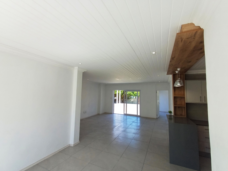 3 Bedroom Property for Sale in Palmiet Western Cape